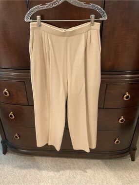St. John Collection Neutral Beige Ribbed Knit Pants